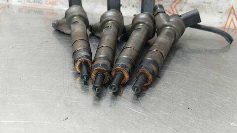 Foto 4ª: Inyectores Bmw Serie 5 518 520 D 184CV 135KW [N47D20C] (2010)