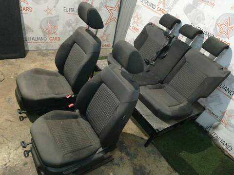 Foto 2ª: Asientos Traseros Volkswagen Polo ADVANCE BLUEMOTION 75CV 55KW [CUSA] (2017)