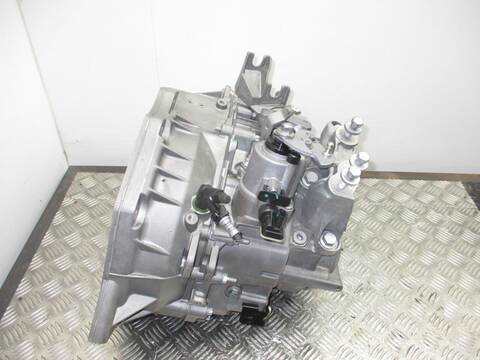 Foto 3ª: Caja Cambios Opel Zafira B16DTH (2015)