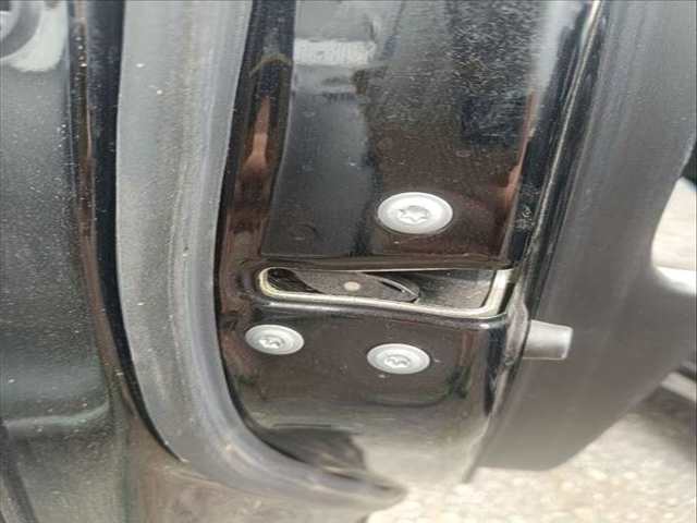 Cerradura Puerta Delantera Izquierda Toyota Prius 2ZRFXE AUT.