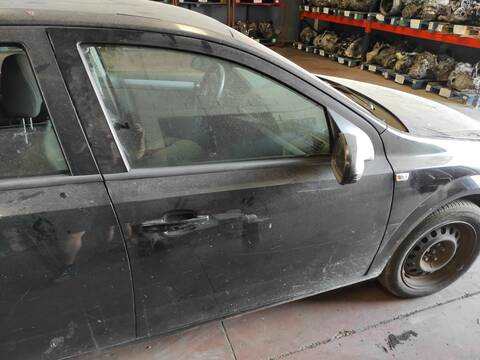 Puerta Delantera Derecha Opel Astra Z17DTL BERLINA