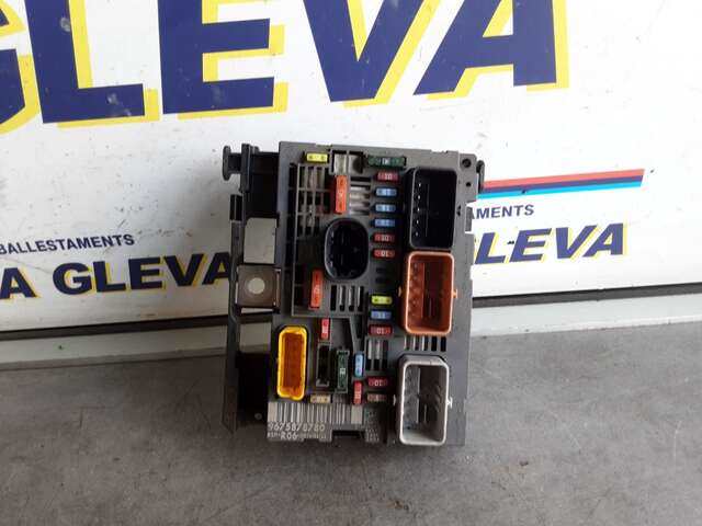 Caja Reles Fusibles Peugeot 308 1.6 HDI112CV 0CV
