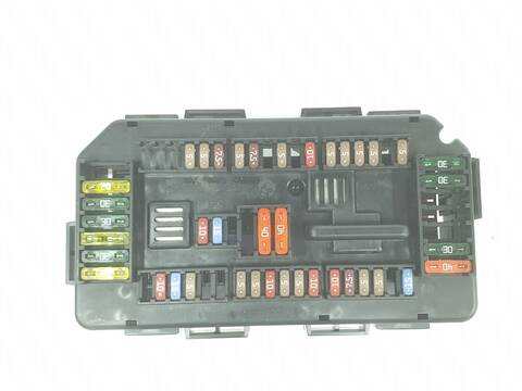 Foto 3ª: Caja Reles Fusibles Bmw Serie 1 114 2.0 TD 116CV [N47D20C] (2012)