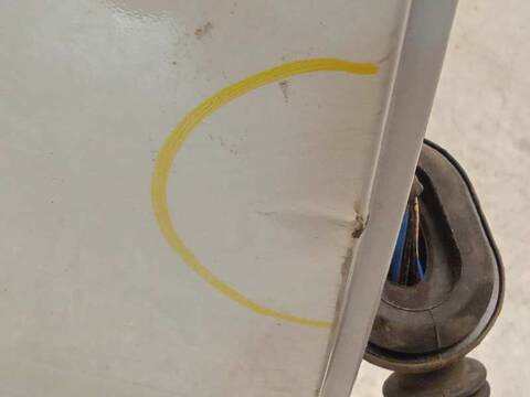 Foto 4ª: Puerta Trasera Derecha Kia Carens BASIC 116CV 85KW [D4FD] (2014)