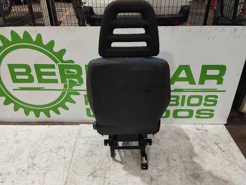 Foto 2ª: Asiento Delantero Izquierdo Iveco Daily 2.8 DIESEL CAT 106CV [D/ 8140] (1999)