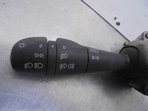 Foto 4ª: Mando Multifuncion Dacia Sandero AMBIANCE 90CV 66KW [H4B B4] (2017)