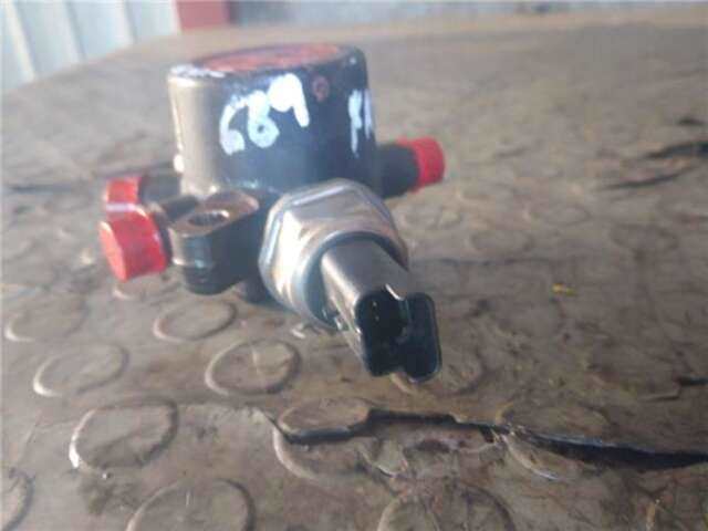 Foto 2ª: Rampa Inyectora Renault Kangoo 1.5 AUTHENTIQUE [1.5 LTR. - 48 KW DCI DIESEL] [K9K B7]