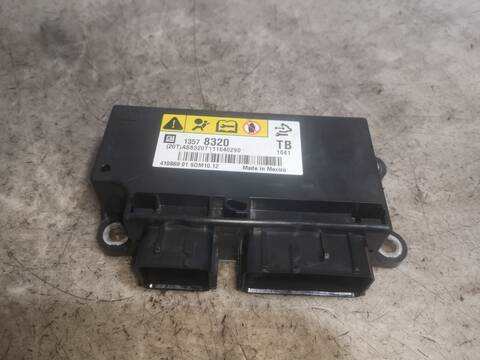 Foto 2ª: Centralita Airbag Opel Insignia A20DTH BERLINA (2011)