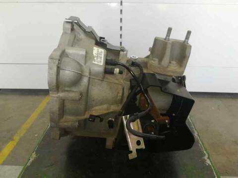 Foto 2ª: Caja Cambios Ford Fiesta GHIA 97CV 71KW [SPJA] (2008)