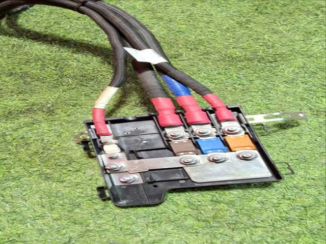 Foto 3ª: Caja Reles Fusibles Iveco Daily FG 33 S V BATALLA 3520 DIESEL SCR 136CV 100KW FURGON [F1AGL411J*C] (2018)