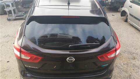 Portón Nissan Qashqai 1.5 TEKNA PREMIUM [1 5 LTR. - 81 KW TD CAT] 110CV