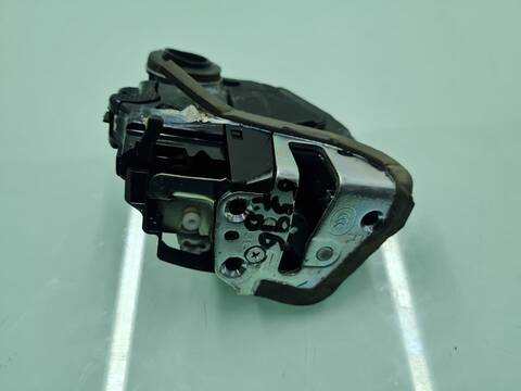 Cerradura Puerta Trasera Derecha Toyota Land Cruiser LIFE 173CV 127KW