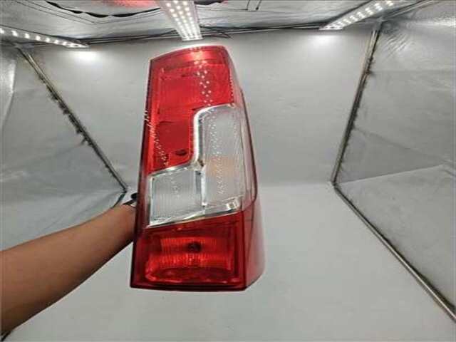 Foto 3ª: Piloto Trasero Derecho Fiat Ducato 2.2 140 L2 PRITSCHE RS 3450 MM [2.2 LTR. - 103 KW TURBODIESEL MULTIJET]