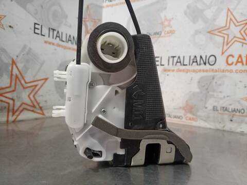 Foto 4ª: Cerradura Puerta Trasera Derecha Toyota Yaris HYBRID ACTIVE 101CV 74KW [1NZ] (2019)