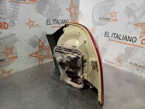 Foto 4ª: Piloto Trasero Izquierdo Volkswagen Touareg TDI V10 313CV 230KW [BLE] (2008)