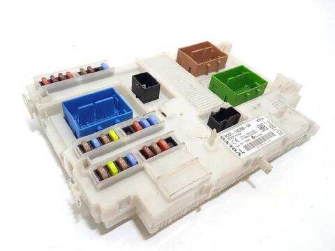 Foto 2ª: Caja Reles Fusibles Volvo S60 2.0 DIESEL CAT 163CV 120KW [D5204T2] (2010)