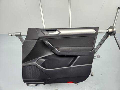 Foto 2ª: Tapizados Cartoneras Volkswagen Touran LIFE 149CV 110KW [DXPA] (2024)