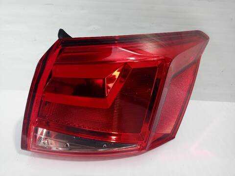 Foto 2ª: Piloto Trasero Derecho Seat Arona XPERIENCE PLUS 110CV [DLAA] (2017)