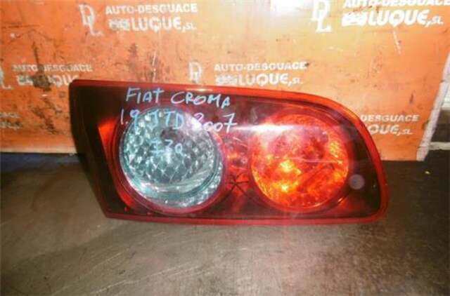 Piloto Trasero Derecho Fiat Croma 1.9 8V MULTIJET ACTIVE (12.2007- ) [1.9 LTR. - 88 KW 8V JTD CAT (939A1000 - 192A8000)]