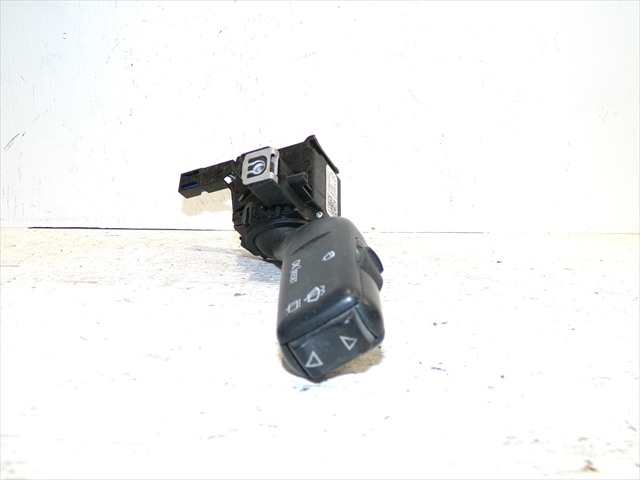 Foto 2ª: Mando Multifuncion Volkswagen Golf 1.9 TDI MODELO PLUS 2004-2009 [BKC] (2005)