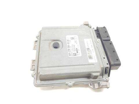 Foto 2ª: Centralita Motor ECU Mercedes Clase C 160 CLA 45 AMG 4MATIC EDITION 1 117.352) (2014)