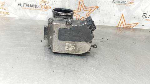 Foto 3ª: Caja Mariposa Renault Laguna AUTHENTIQUE 120CV 88KW (2001)