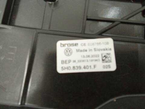 Foto 4ª: Elevalunas Eléctrico Trasero Izquierdo Volkswagen Golf 2.0 TDI 116CV 85KW [DSUD,DXRC,DTRB,DTRD] (2022)
