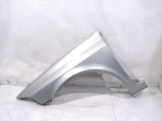 Aleta Delantera Izquierda Renault Laguna 1.6 G MODELO 2,2001-2007