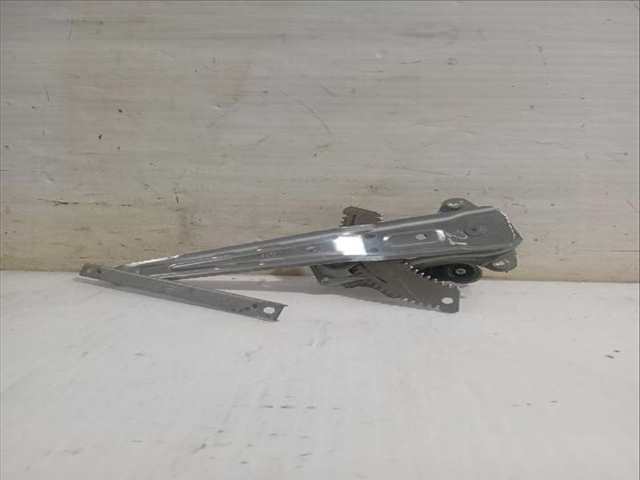 Foto 3ª: Elevalunas Manual Trasero Derecho Nissan Micra 1.5 DCI 90CV [K9K 628] (2016)