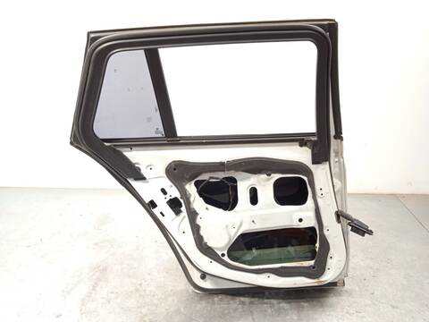 Foto 4ª: Puerta Trasera Izquierda Bmw Serie 5 520 D 184CV 135KW TOURING F11) [N47D20C] (2013)