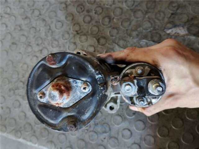 Foto 3ª: Motor de Arranque Bmw Serie 5 518 2.5 523I [2.5 LTR. - 125 KW 24V CAT] [M52 B25 (25 6 S3)]