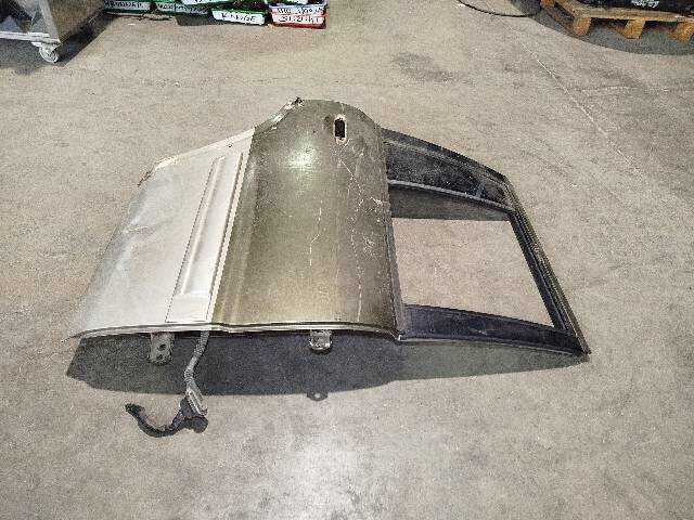 Foto 2ª: Puerta Trasera Derecha Nissan Patrol 2.8 TD Y61 TD6 [RD28ETI] (1999)