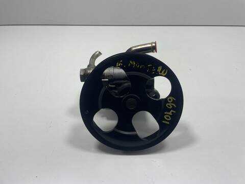 Foto 2ª: Bomba de Direccion Mitsubishi Montero 4G94GDI (2002)