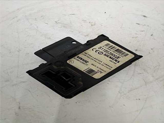 Foto 3ª: Motor de Arranque Renault Scenic 1.5 DYNAMIQUE [1.5 LTR. - 78 KW DCI DIESEL] (JM)(2003-_) [K9K-764]