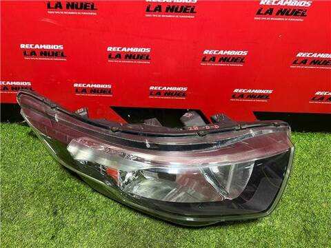 Foto 4ª: Faro Derecho Iveco Daily FG 33 S V BATALLA 3520 DIESEL SCR 136CV 100KW FURGON [F1AGL411J*C] (2018)