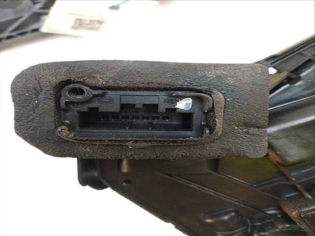 Foto 2ª: Cerradura Puerta Trasera Izquierda Volkswagen Polo 1.6 TDI (2009)