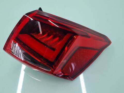 Piloto Trasero Derecho Seat Arona FR 116CV 85KW