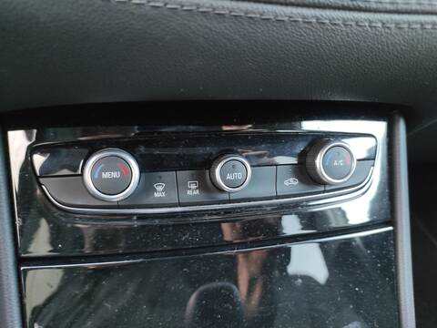 Mando Climatizador Opel Grandland 5G06