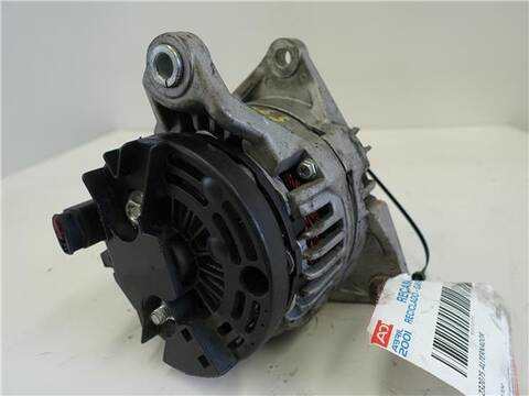 Foto 2ª: Alternador Iveco Daily 2.8 35 - C 11 CAJA CERRADA 106CV 78KW FURGON [8140.43 B] (2002)
