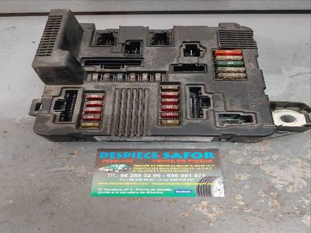 Caja Reles Fusibles Renault Megane 1.9 D