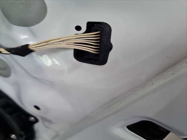 Foto 2ª: Cerradura Puerta Trasera Derecha Volkswagen Touran SPORT BMT 150CV 110KW [DFGA] (2016)