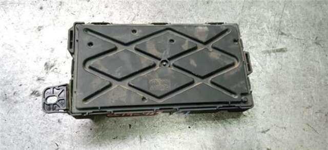 Foto 2ª: Caja Reles Fusibles Bmw Serie 3 315 3.0 330D [3.0 LTR. - 180 KW TURBODIESEL] [N57 D30 A]