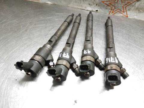 Foto 3ª: Inyectores Opel Antara COSMO 4X4 150CV 110KW [Z20S] (2008)