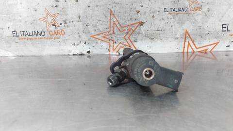 Foto 2ª: Inyectores Volvo S80 D5 EXECUTIVE BERLINA 185CV 136KW [5244T4] (2007)