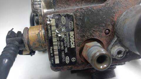 Foto 3ª: Bomba Inyeccion Kia Sportage LX 4X4 113CV 83KW (2006)