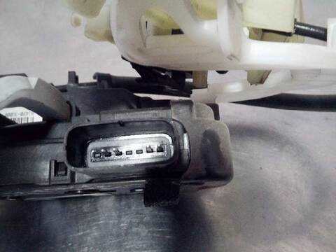 Foto 2ª: Cerradura Puerta Trasera Derecha Kia Sportage 184CV 135KW