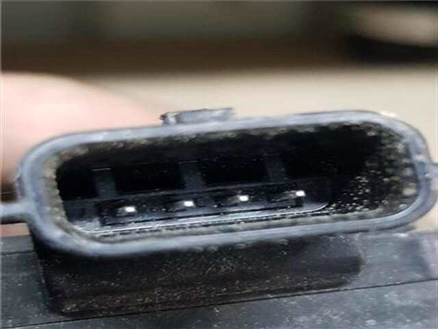 Foto 3ª: Caudalimetro Renault Megane 1.5 AUTHENTIQUE [1.5 LTR. - 63 KW DCI DIESEL CAT] III BERLINA 5P (2008-_)