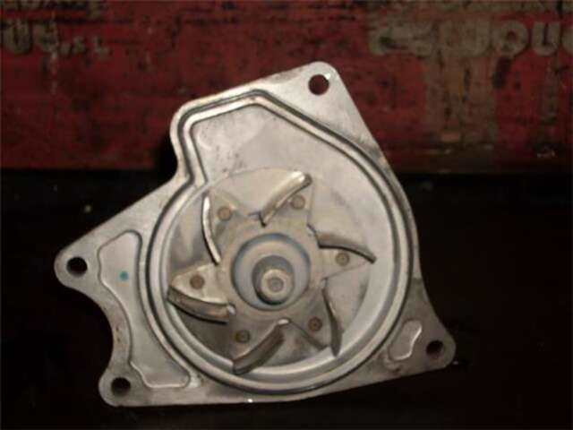 Foto 2ª: Bomba de Agua Mitsubishi Montero 3.2 DI-D (V88W. V98W) [4M41]