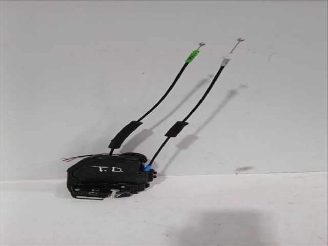 Foto 2ª: Cerradura Puerta Trasera Derecha Toyota Corolla 1.8 VVTI HYBRID ZWE219) 140CV [2ZR-FXE] (2018)