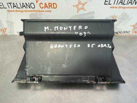 Foto 4ª: Guantera Mitsubishi Montero 165CV 121KW (2003)